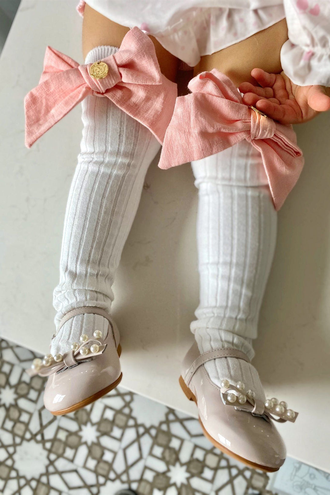 Petit Maison "Emma" Linen Bow Socks | Millie and John