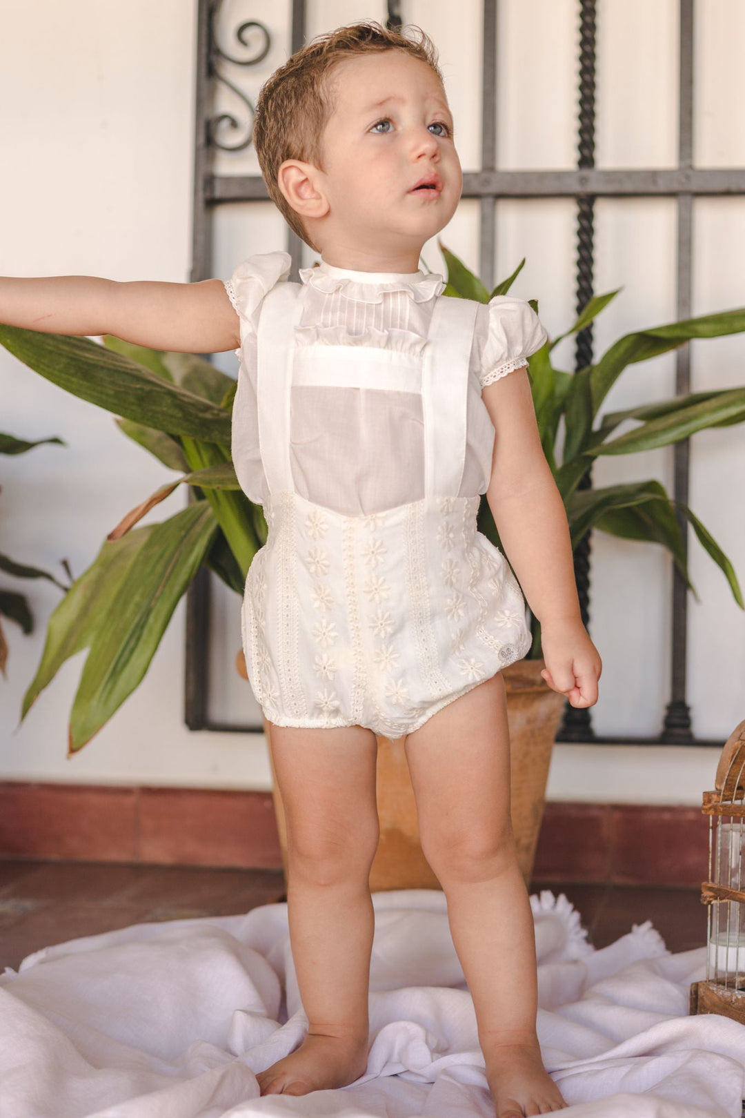 José Varón "Lake" Cream Lace Shirt & Jam Pants - Millie and John